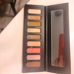Studio makeup palette